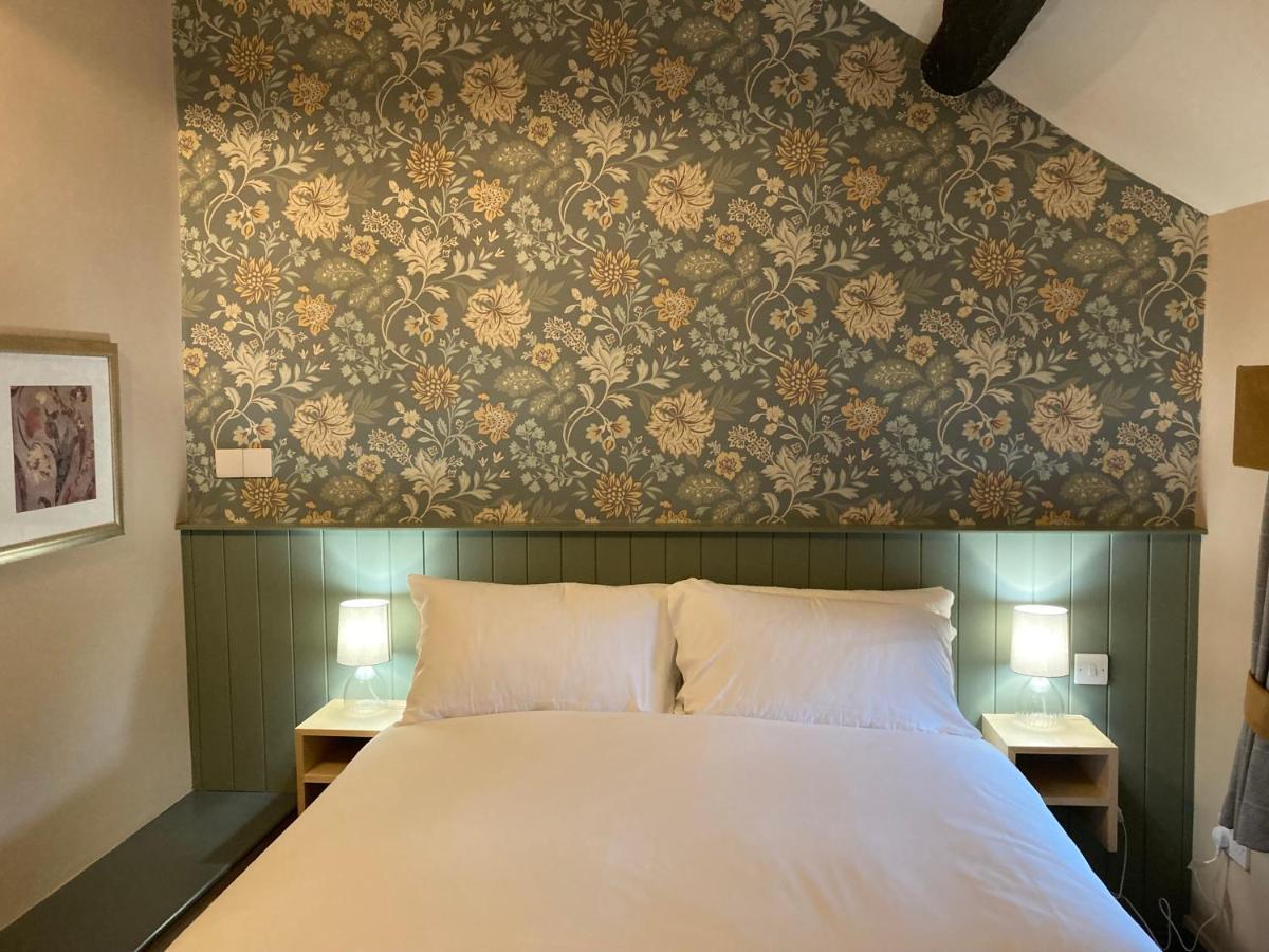 The Cross Scythes Hotel Шефилд Екстериор снимка