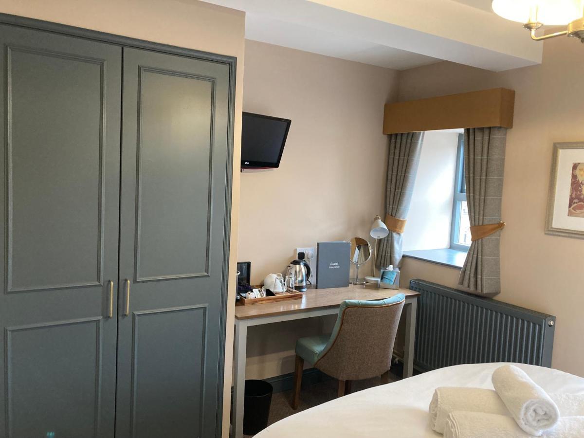 The Cross Scythes Hotel Шефилд Екстериор снимка